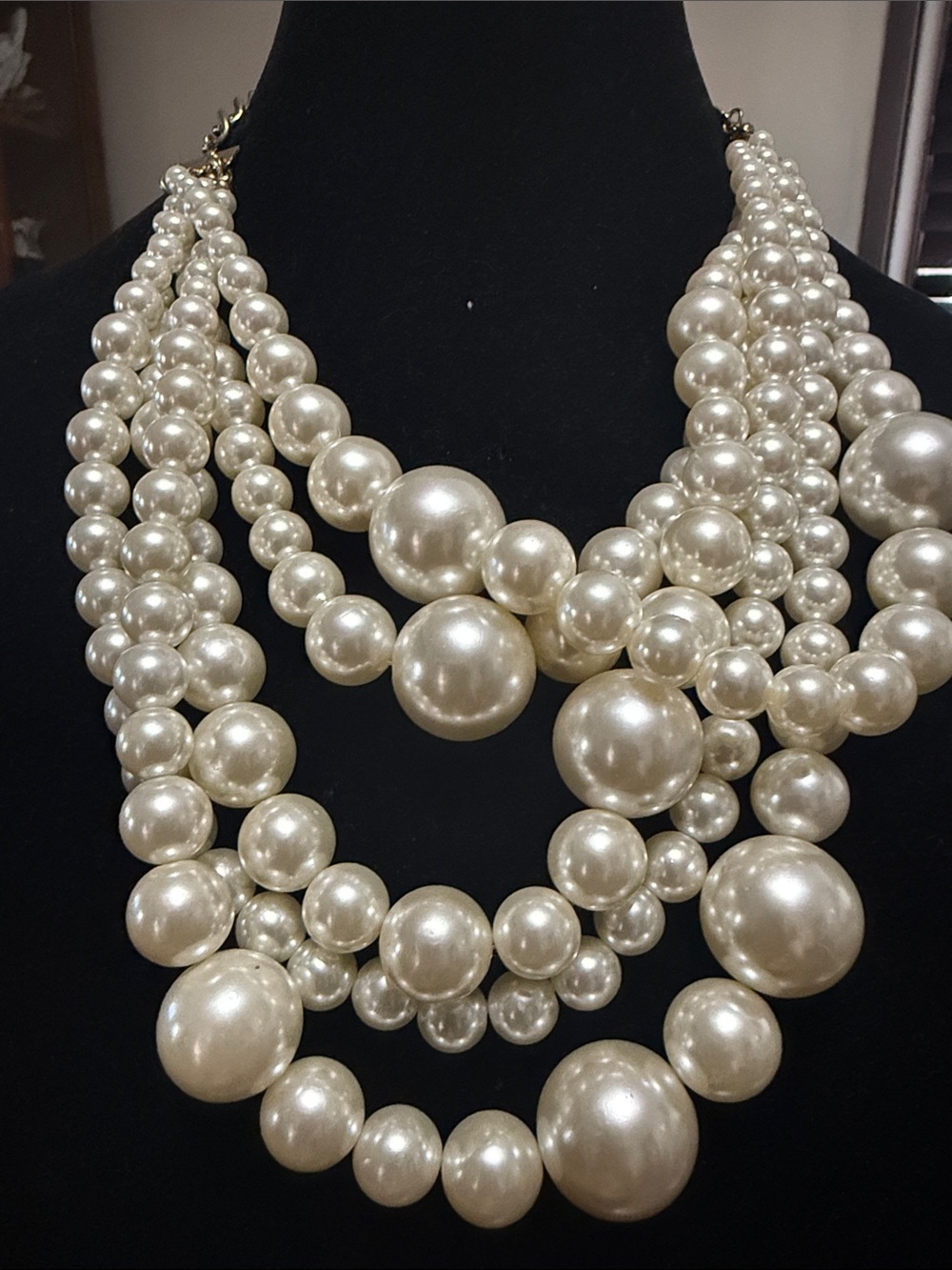 Elegant Multi-Strand Pearl Statement Necklace - Ivory